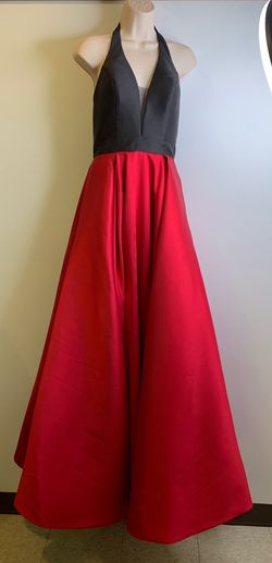 New With Tags Size 14 Formal Gown $120