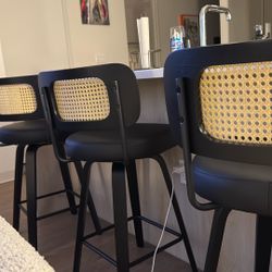 3 Bar Stools Counter Height 