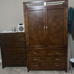 Real Wood Entertainment Set With Drawers