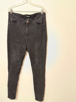 Fashion Nova Black High-Waisted Skinny Jeans