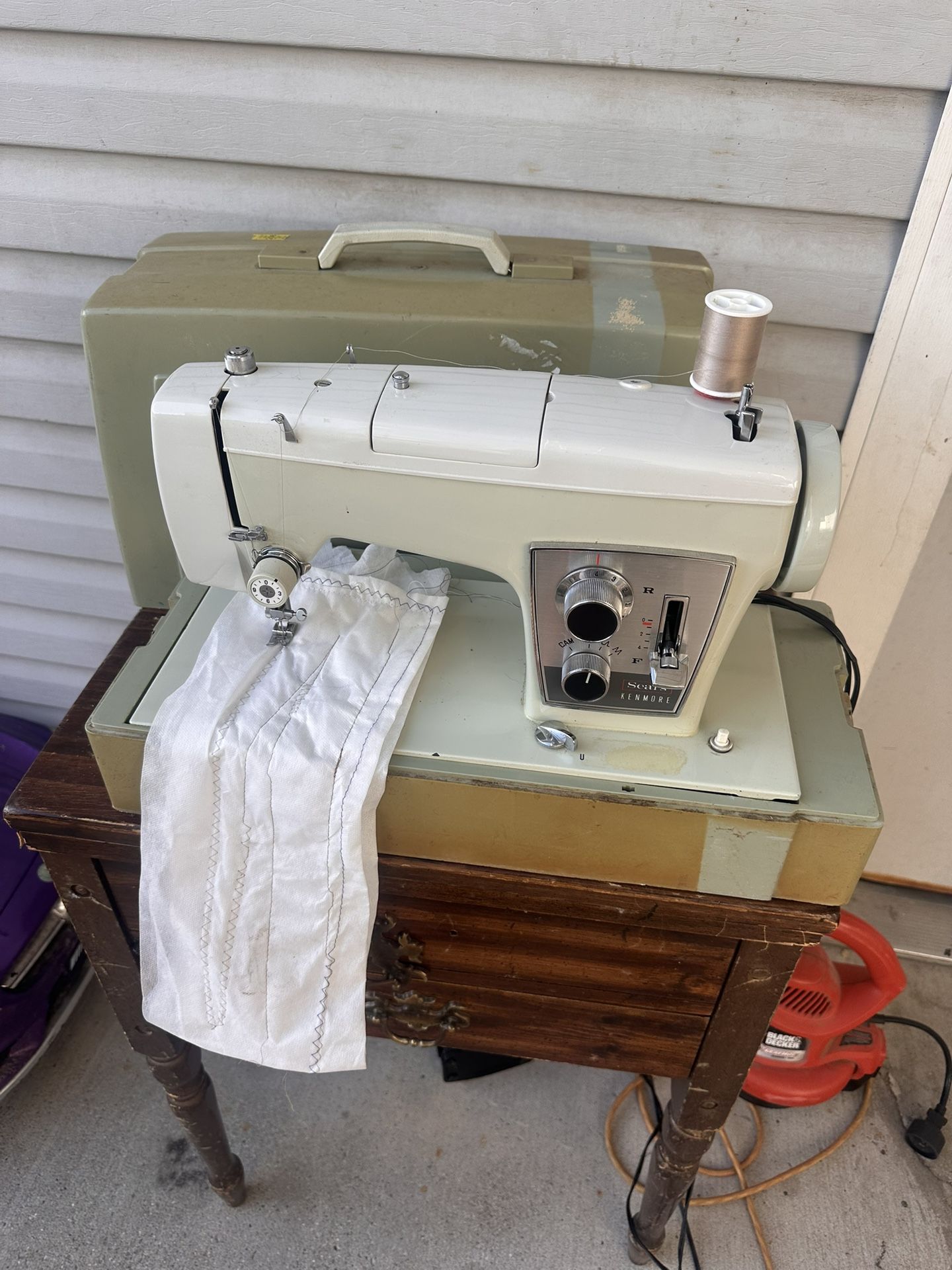 Sewing Machine Sears Kenmore 158.17520