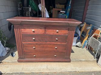 Mahogany solid wood dresser and stand alone head board set/ independent sale