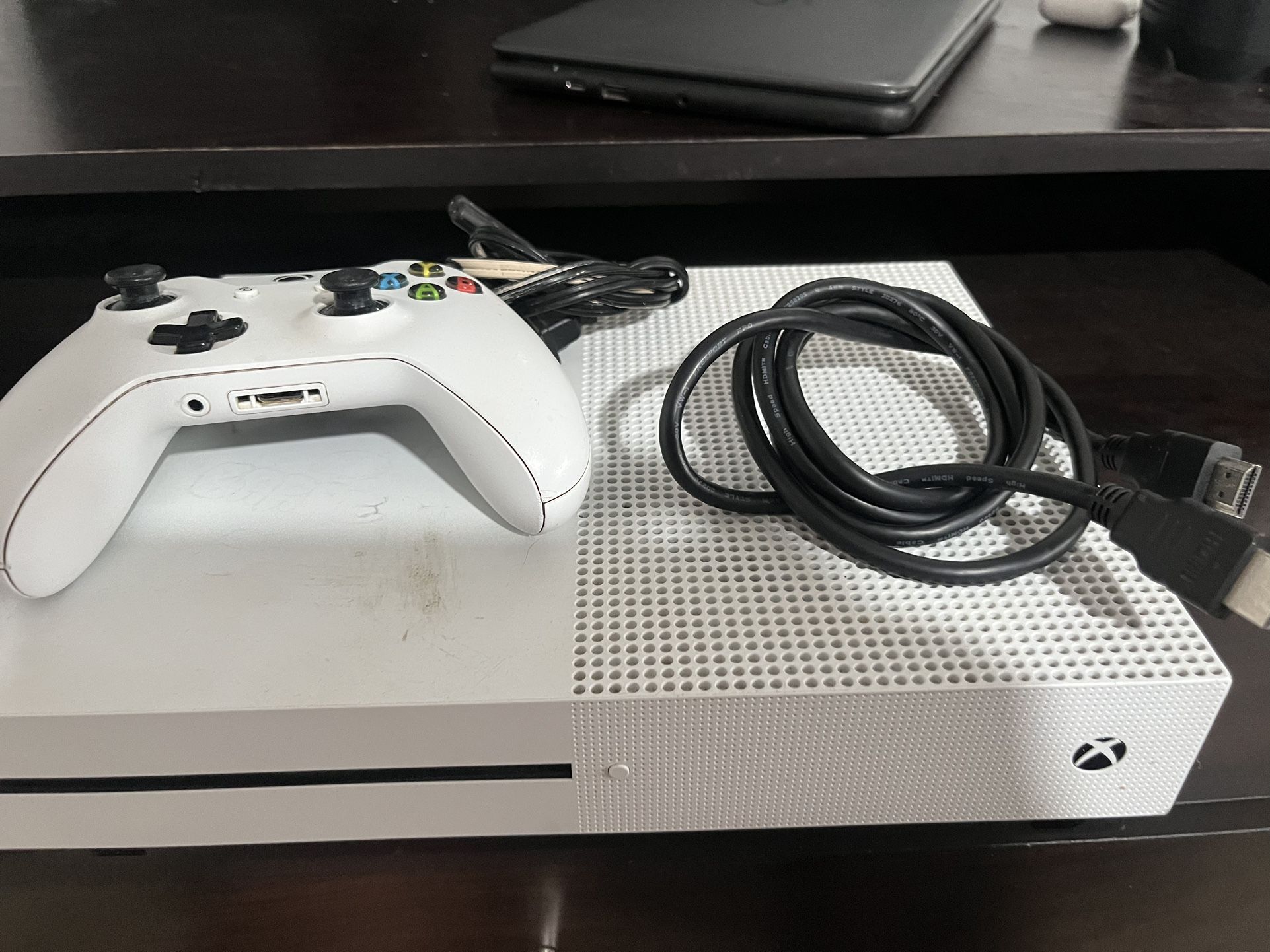 Xbox One S 