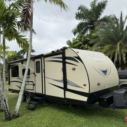 2017 Outback Ultra Light By keystone