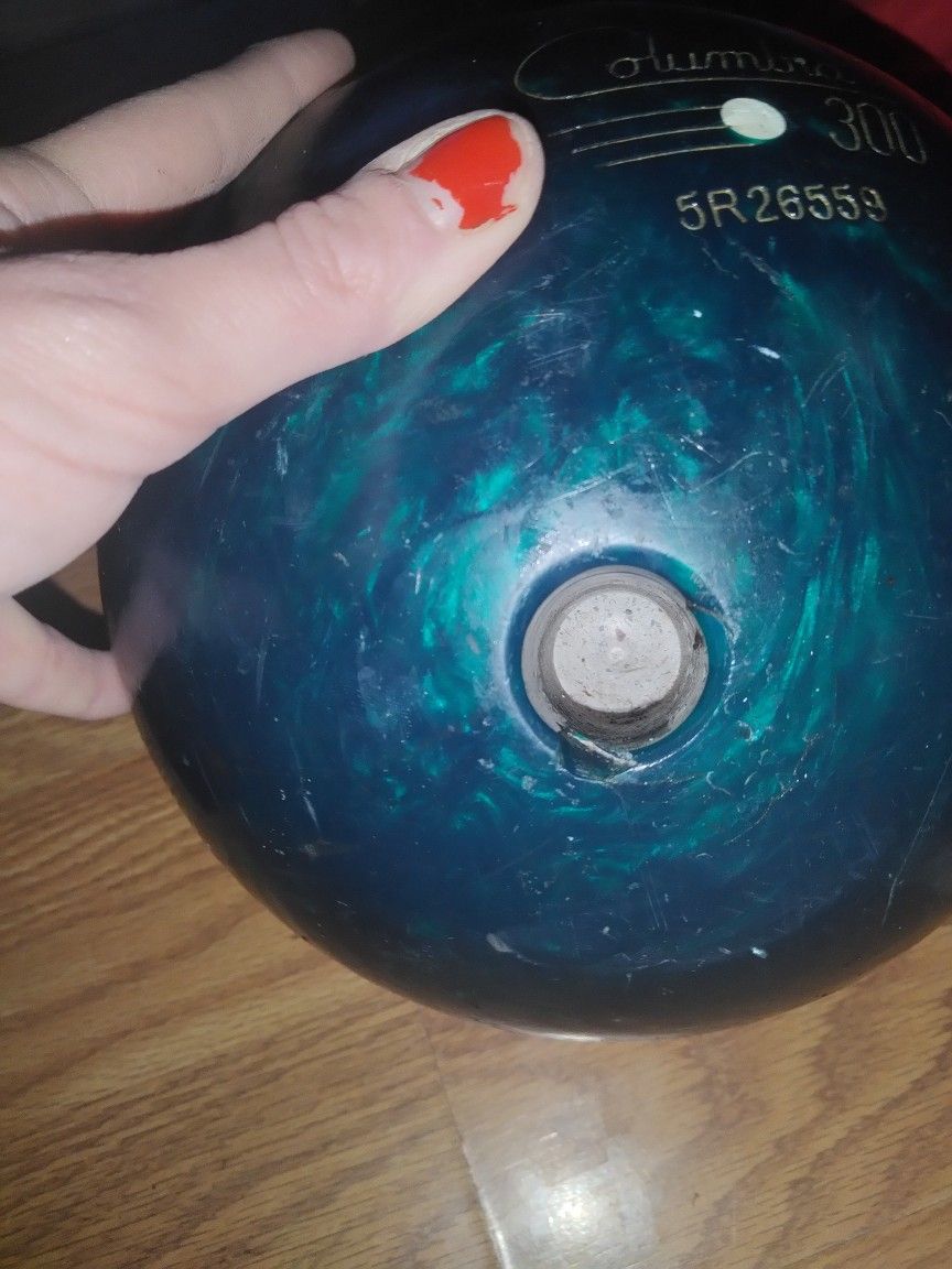 Used Columbia Bowling Ball Serial Number In Description For Sale In used-columbia-bowling-ball-serial-number-in-description-for-sale-in