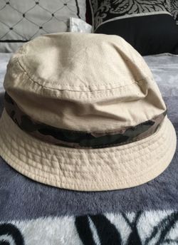 Bucket hat