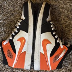 Jordan 1 mid