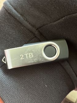 USB Flash Drive 2TB / 2 Terabyte storage