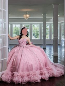 Quinceañera dress in color pink