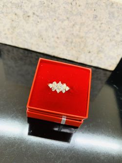 14k Gold Diamond Ring 