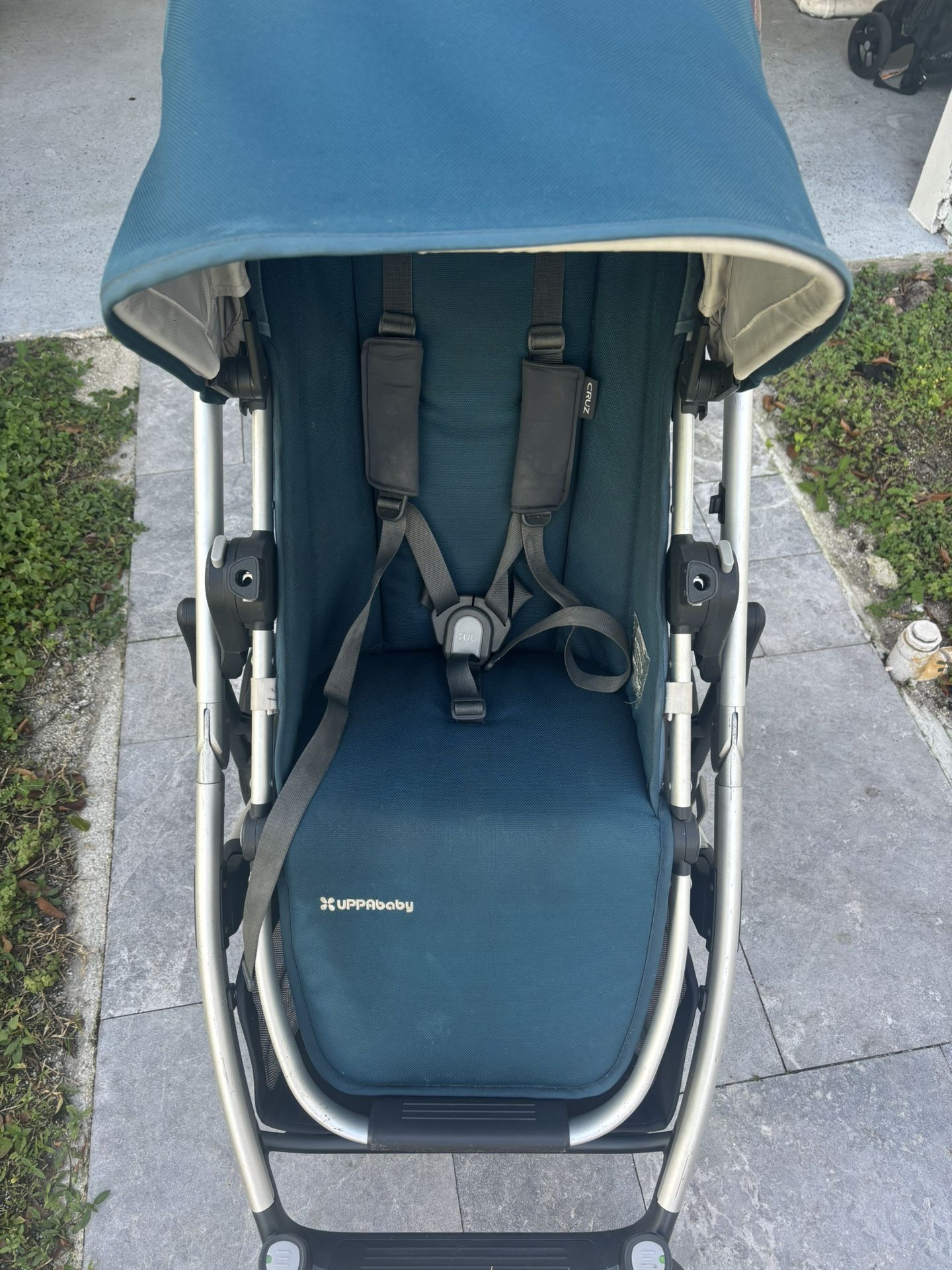 UPPAbaby Cruz Stroller + Bassinet Attachment, new wheels