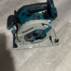 Makita Saw 6 1/2  18volt Brushless New Tool Only 