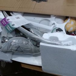 Like NEW! 4Moms Baby Swing In Black