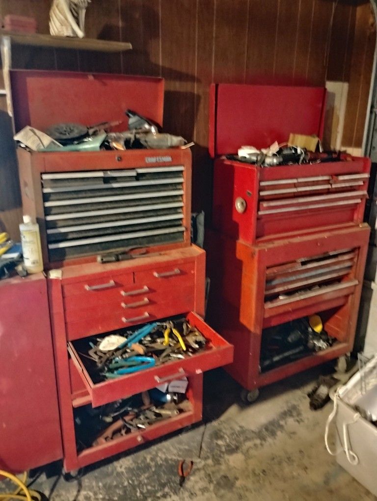 A Craftsman Box In A In A Snap-On Box A Vintage Snap-on Box $900 Most Tools Included