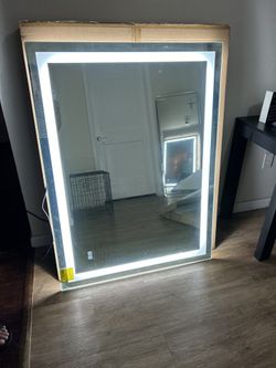 Vanity Smart Lit Mirror