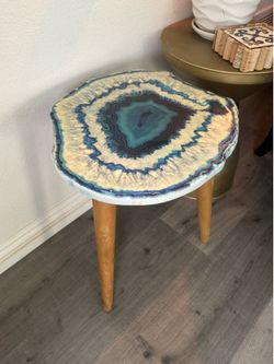 Handmade Resin Geode Side Table / Plant Stand – Blue & White