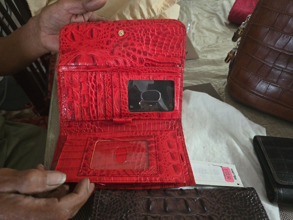 Woman's Wallets