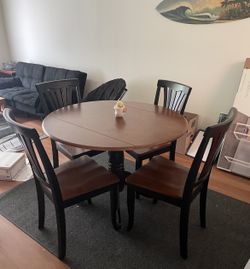 Round Dining Table/ Kitchen Table + Chairs