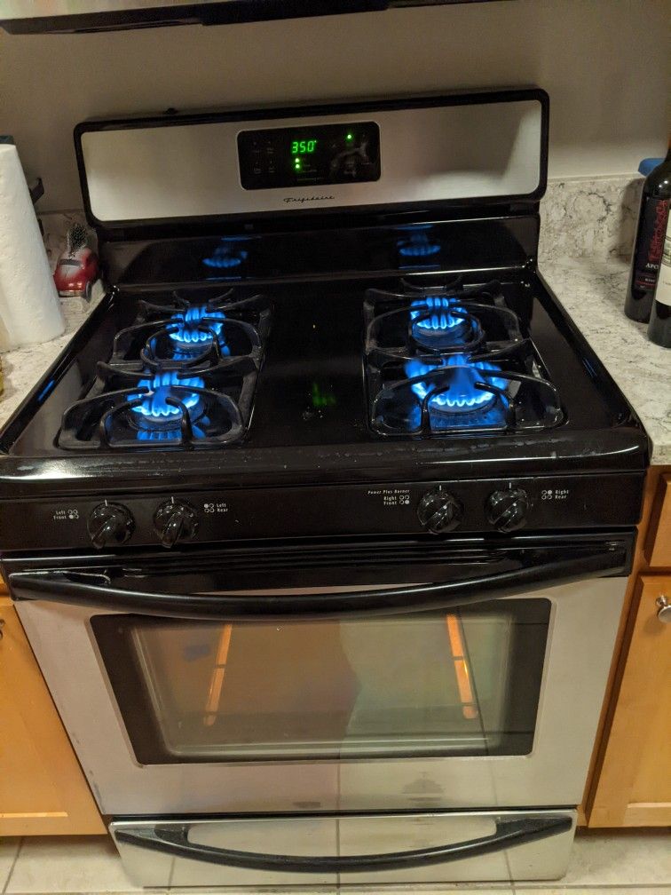 Frigidaire Gas Stove