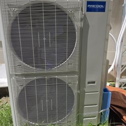 New AC Heatpump MRCOOL DIY 5th Gen Minisplits Multi-5 Zone, 18k and 36k air handlers, total 48k BTU 22 SEER2