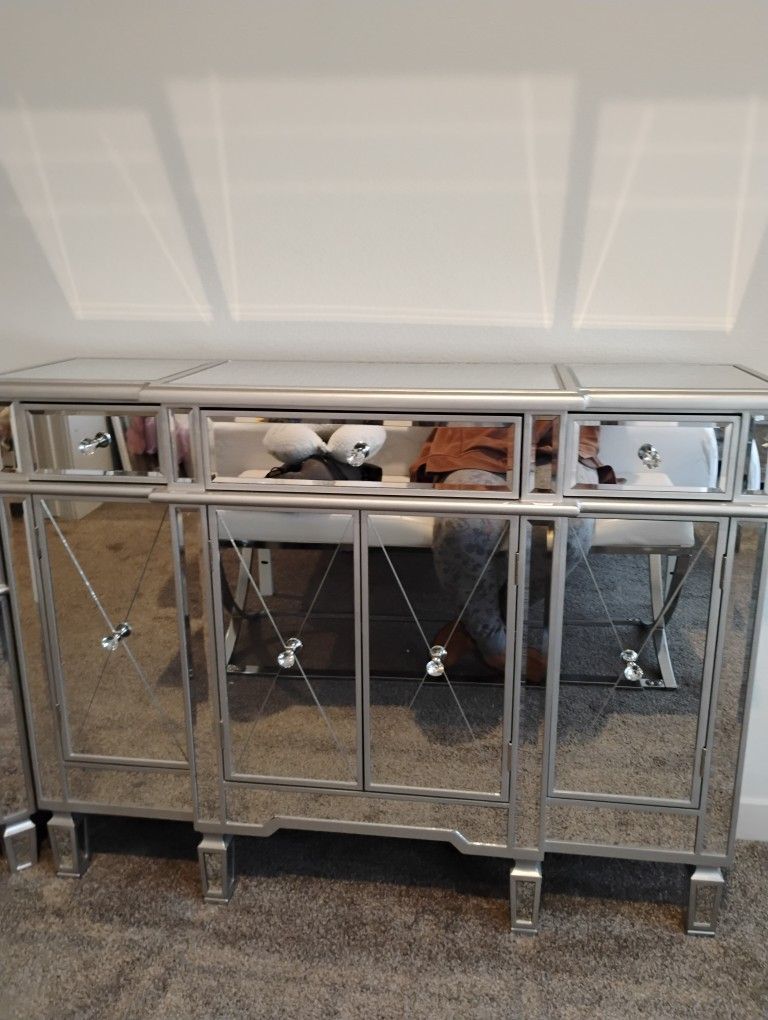 Mirror Glass Dresser/Sideboard W/2night Nightstands 