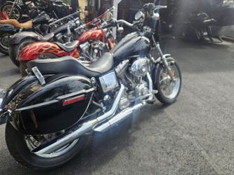 2004 Dyna Harley FDXI  31,000 Miles
