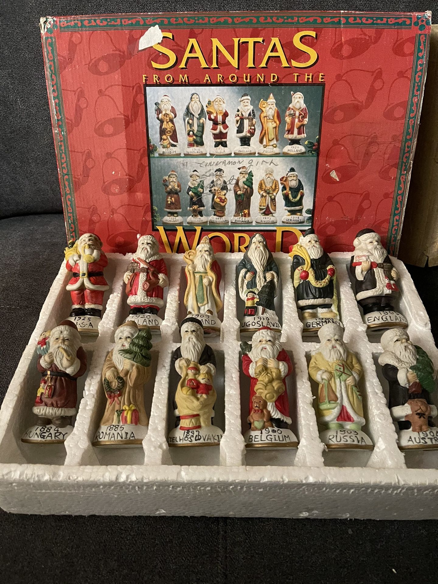 Santa’s From Around The World