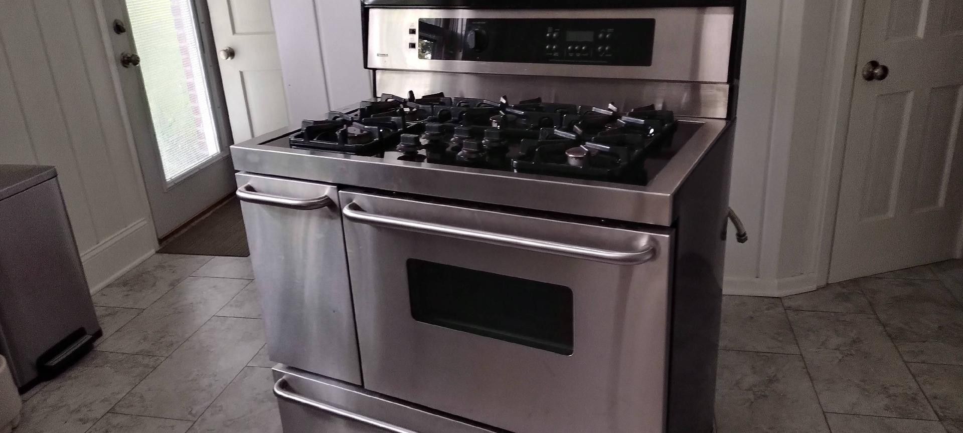 HIGH END COMMERCIAL GRADE STAINLESS STEEL DOUBLE OVEN GAS AND ELECTRIC 