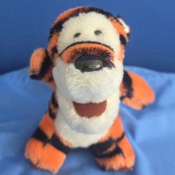 Vintage Sears Walt Disney Tigger 6" Plush 1991