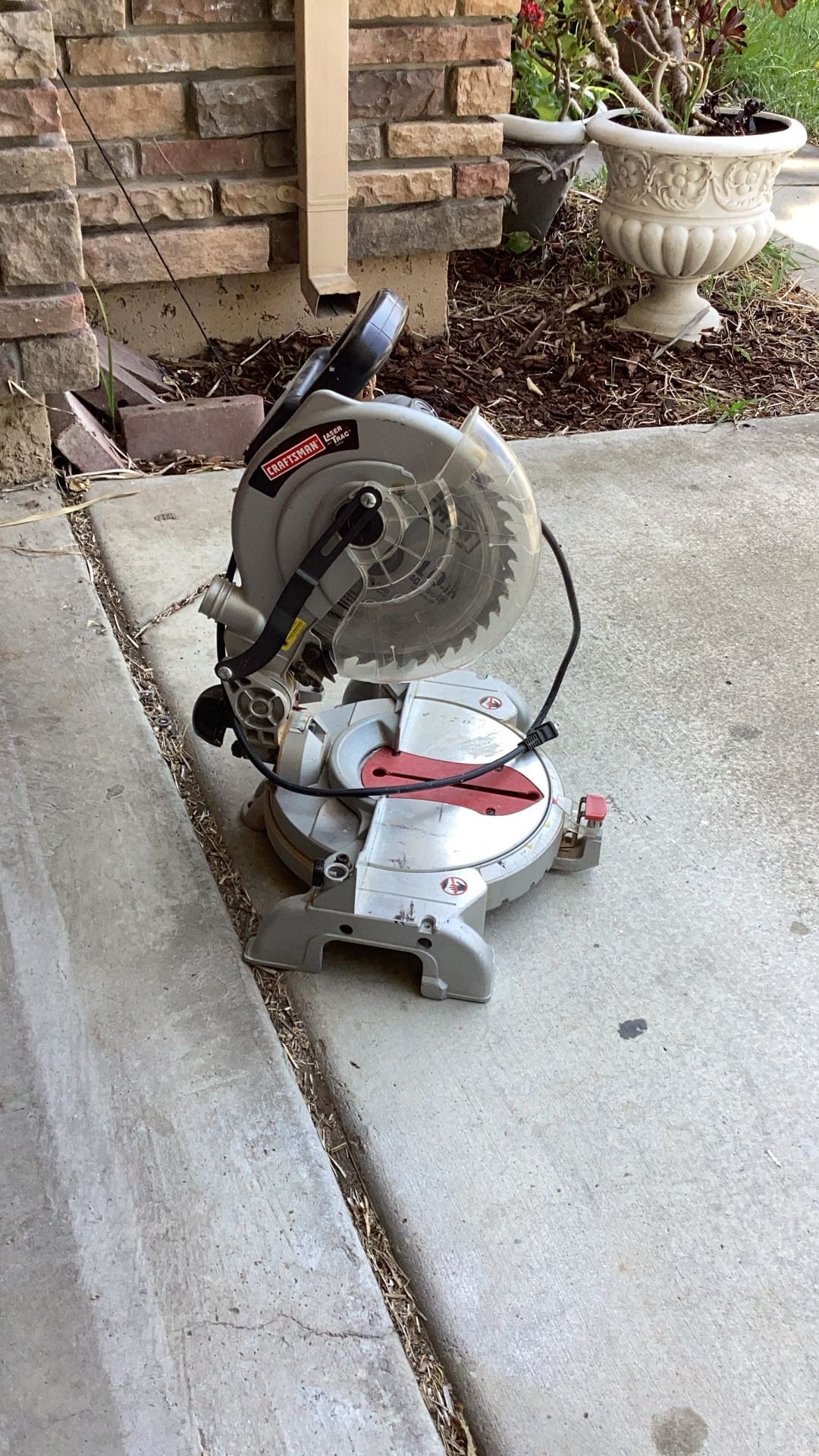 Saw works perfect very good condition