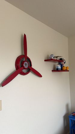 Wall Decor & Shelves
