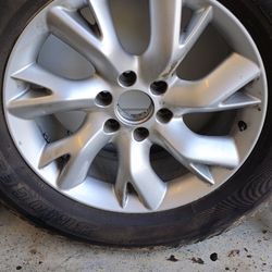 P275/60R20 - Infiniti QX80 Wheel/Tire