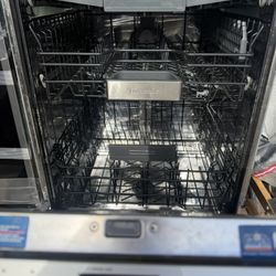 Thermador Dishwasher dwhd650wpr/19