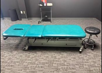Physical Therapy Hi-Lo Plinth