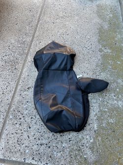Black Leather Driver’s Seat Cover