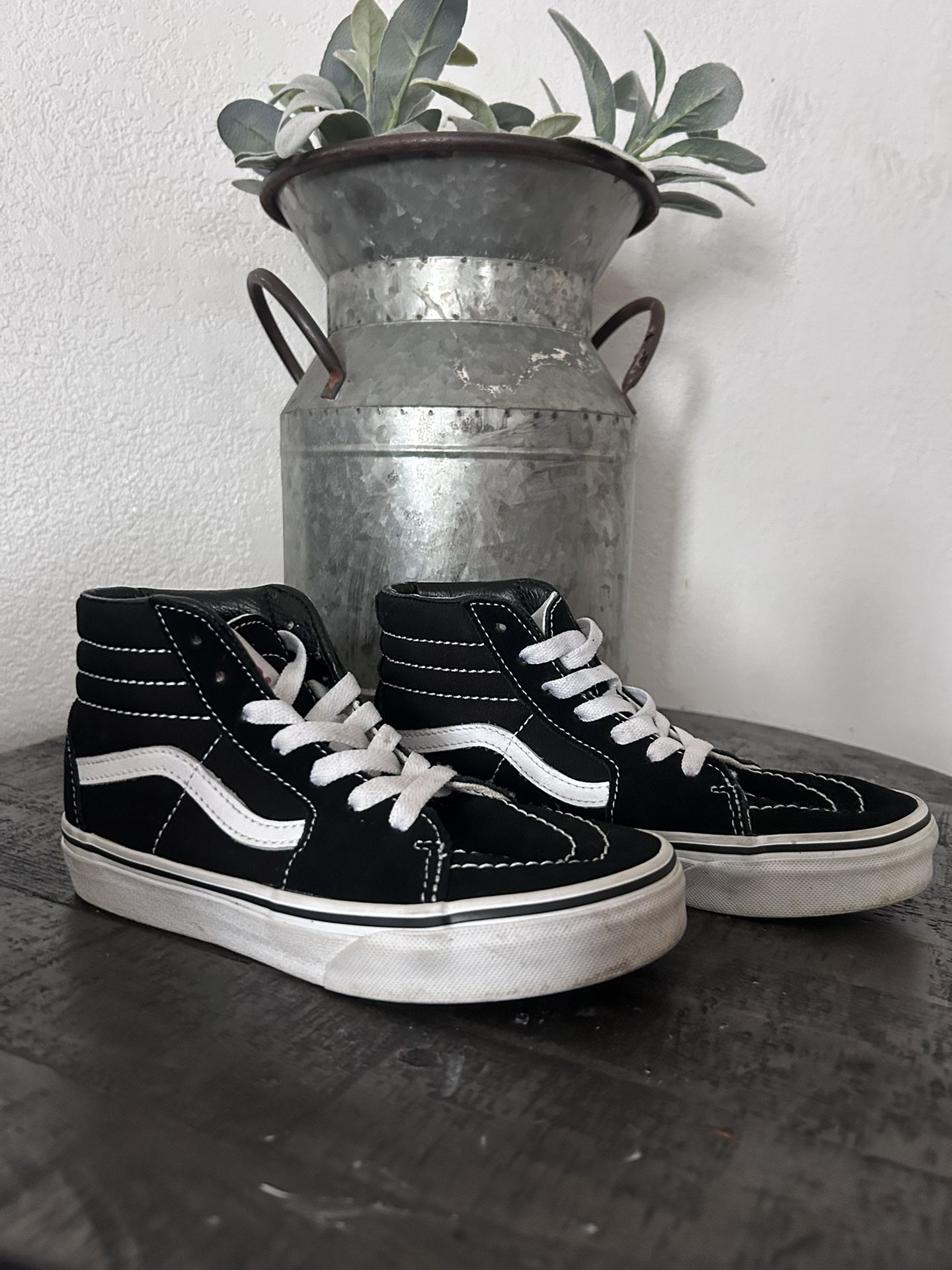 Vans Size 2 Sk8-Hi