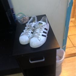 Adidas Superstars Size 7