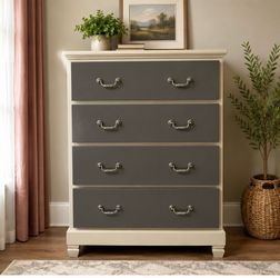 Drawer dresser 4 Drawer dresser