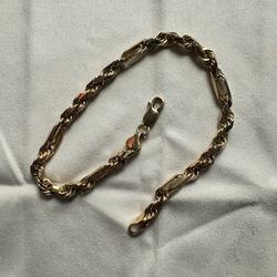 Figaro 10K Bracelet  