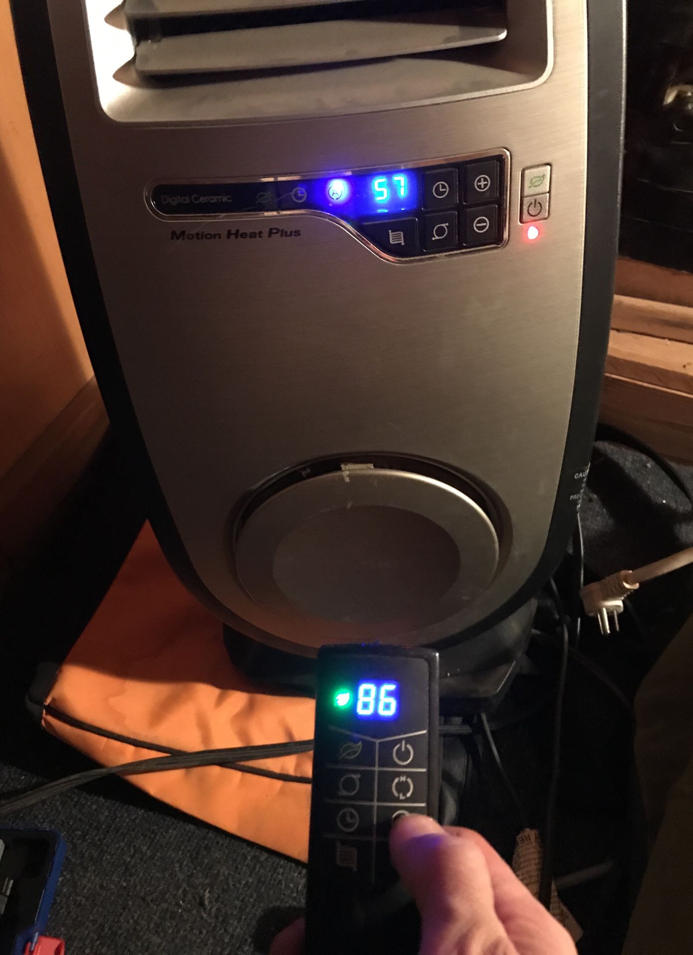Lasko Digital Ceramic Motion Heater