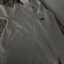 Woman’s Nike Sweater 