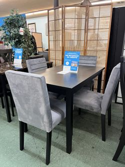 🚚Hot Deal🚚Brand New 5pc Dining Set $399, Finance Available, Delivery Available 