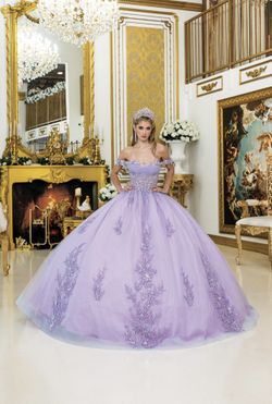 Lilac Quince Dress With Bow In The Back 