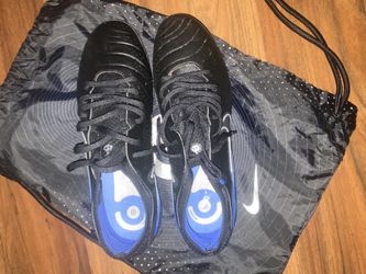 Nike Elite Tiempo Size 7 New