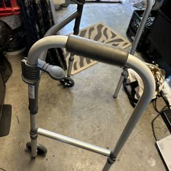 Folding Walker With Wells 