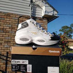 New Reebok Question Mid Gs Youth Size 6.5y