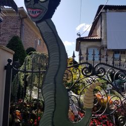 RATTLESNAKE from BEETLEJUICE the MOVIE LAWN ART 