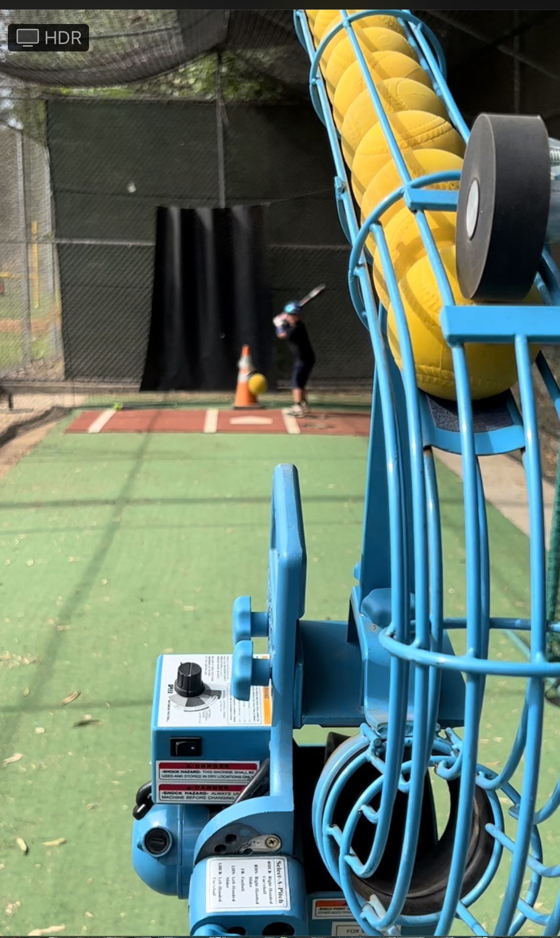 Lite Flite Pitching Machine With Ball Feeder And Balls for Sale in Los