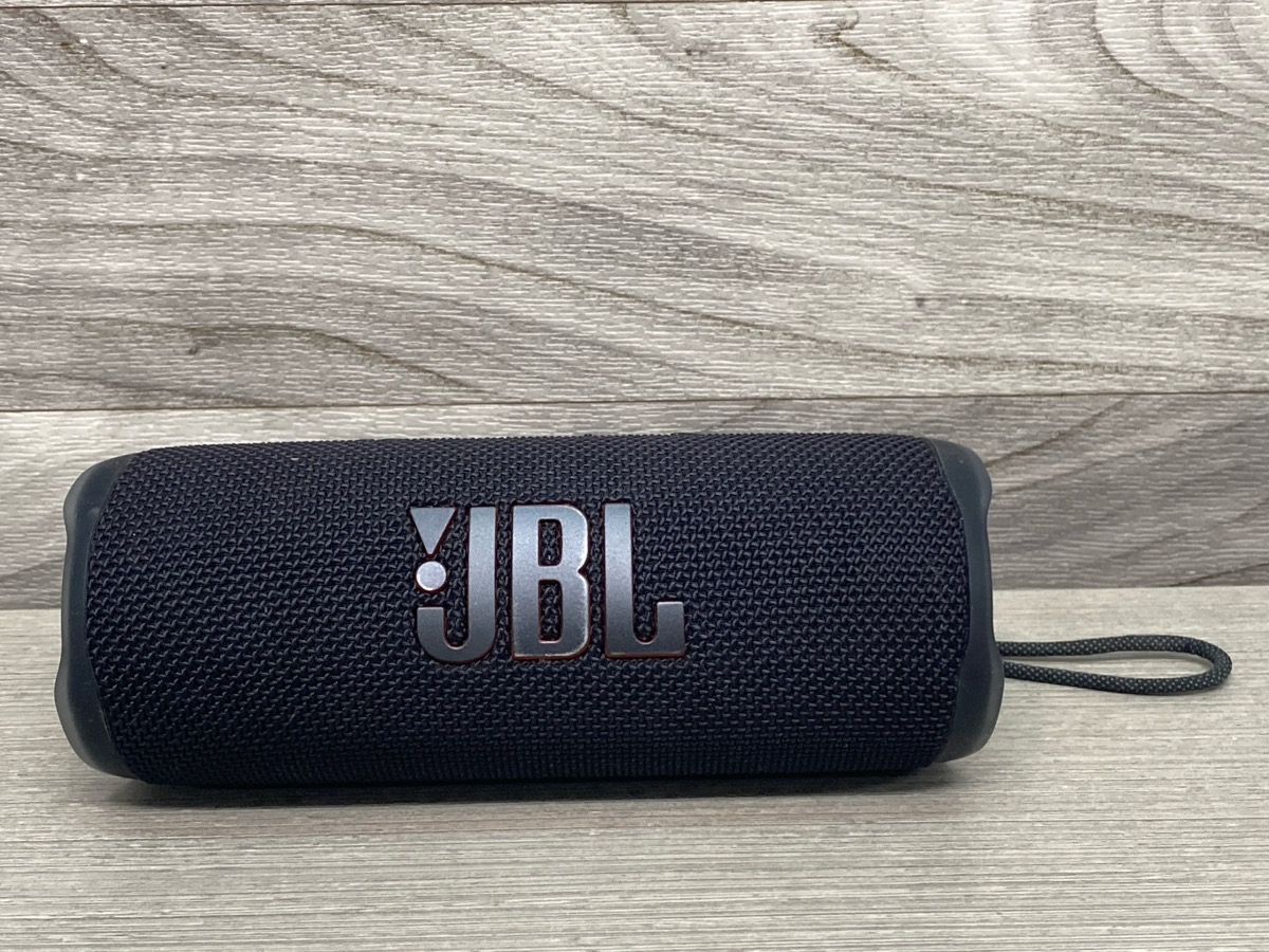 JBL Flip 6 Portable Bluetooth Speaker (A1D027329)