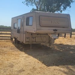 Older Parker 5th Wheel